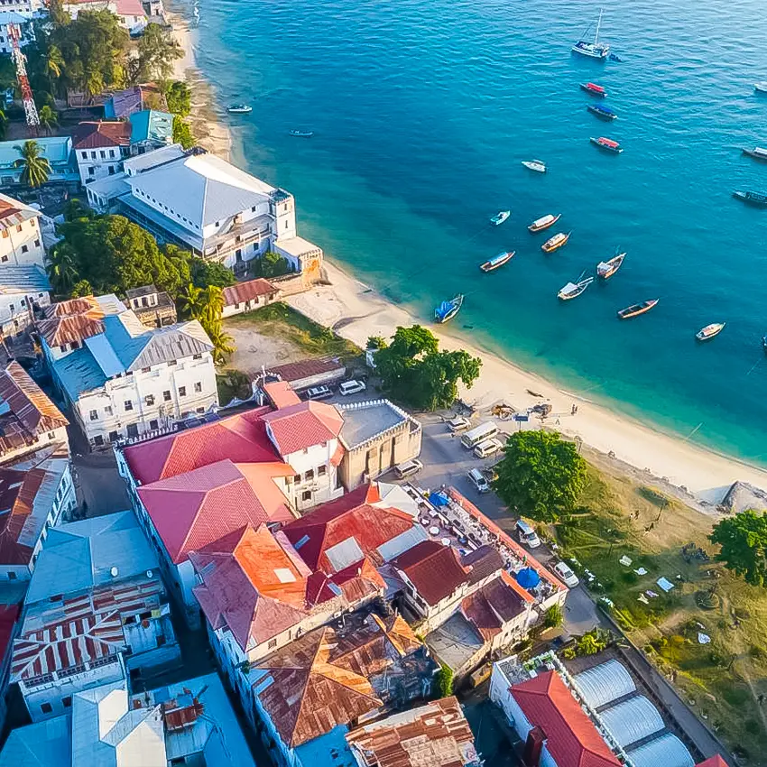 10 مقصد استوایی