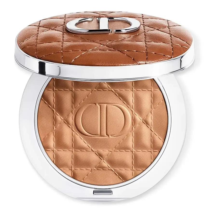 برنزه کننده Forever Nude از دیور بیوتی (Dior Beauty)آرایشی ساده و زیبا