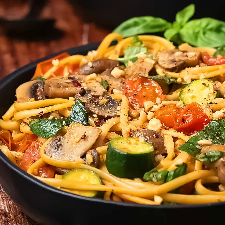 پاستا لینگوئینی-پاستا لینگوئینی ایتالیایی-دستور پخت پاستا لینگوئینی